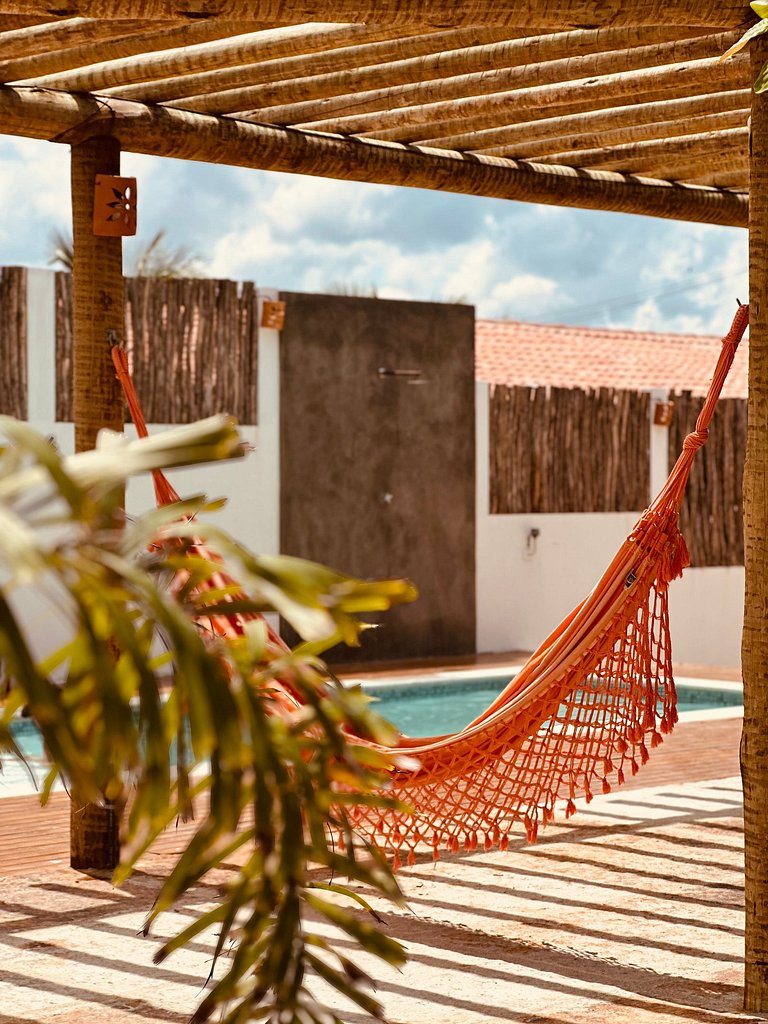 Área tranquila, 600m da praia, até 12 pessoas