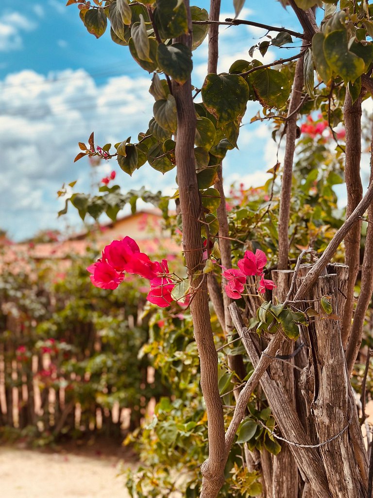 Área tranquila, 600m da praia, até 12 pessoas