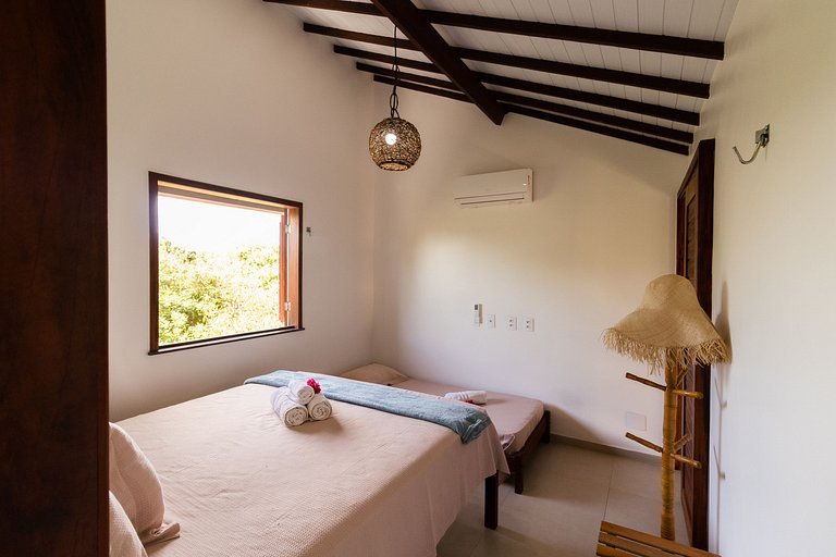 Área tranquila, 600m da praia, até 12 pessoas