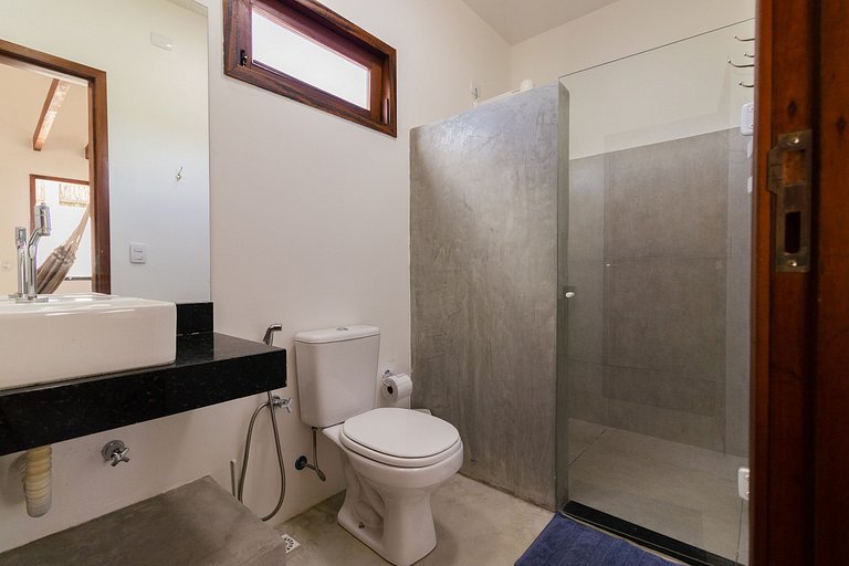 Área tranquila, 600m da praia, até 12 pessoas