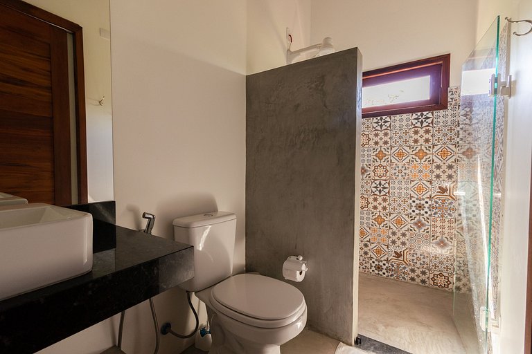 Área tranquila, 600m da praia, até 12 pessoas