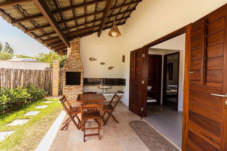 Área tranquila, 600m da praia, até 12 pessoas