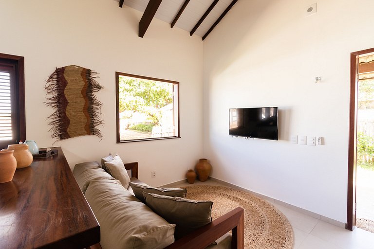 Área tranquila, 600m da praia, até 12 pessoas