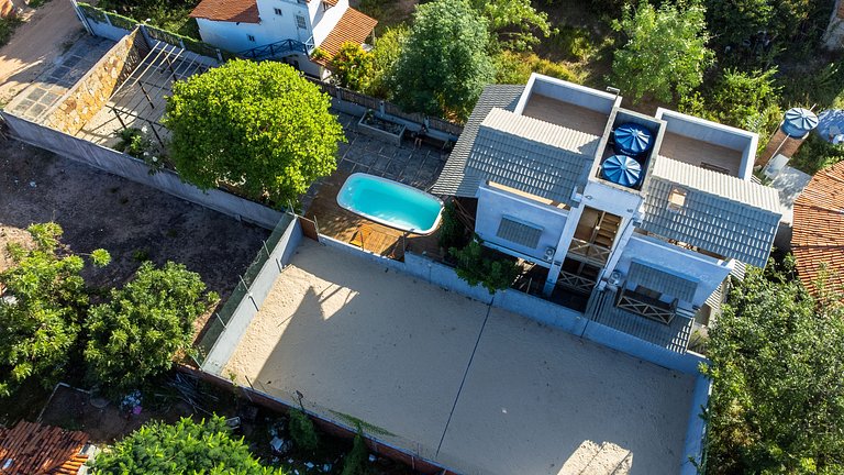 Casa para até 10 pessoas a 600m da praia