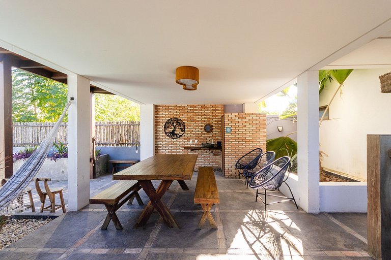 Casa para até 10 pessoas a 600m da praia